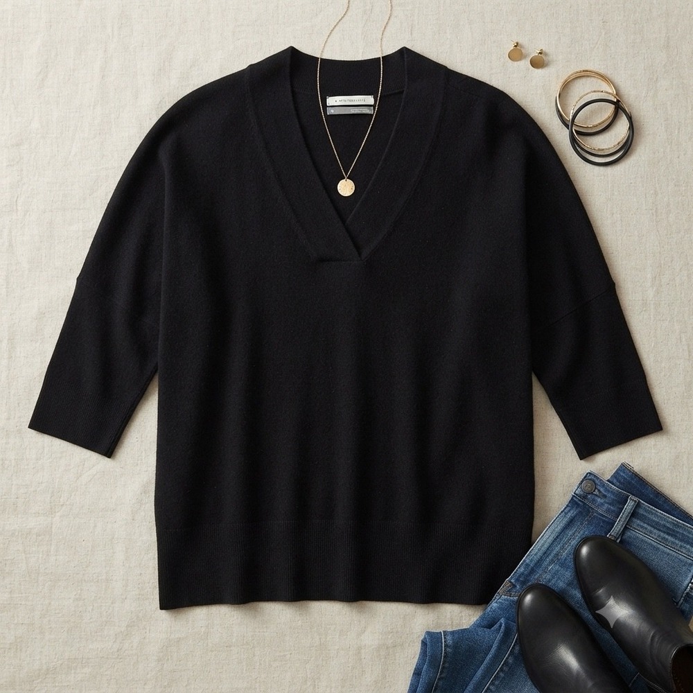 Anthropologie Sweater Womens Small Petite Black Merino Wool V-Neck Short Sleeve